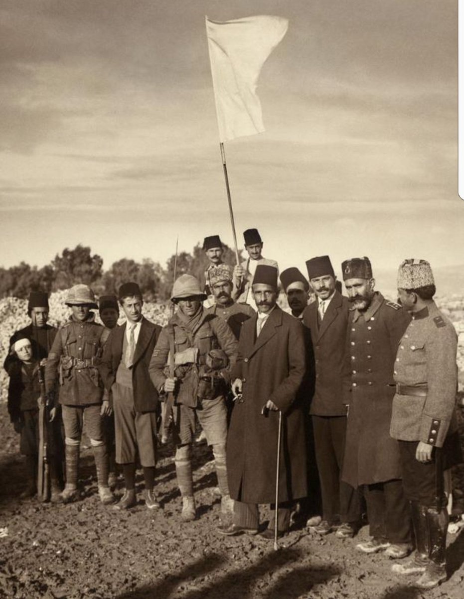 د علي العراقي On Twitter هنا قام كبار العثمانيين وجيشهم ببيع أراضي فلسطين الى البريطانيين الذين أدخلوا اليهود إلى فلسطين وأسسوا لهم دولة بسبب خيانة العثمانيين وغدرهم القديم بأمة العرب ويأتيك شخص