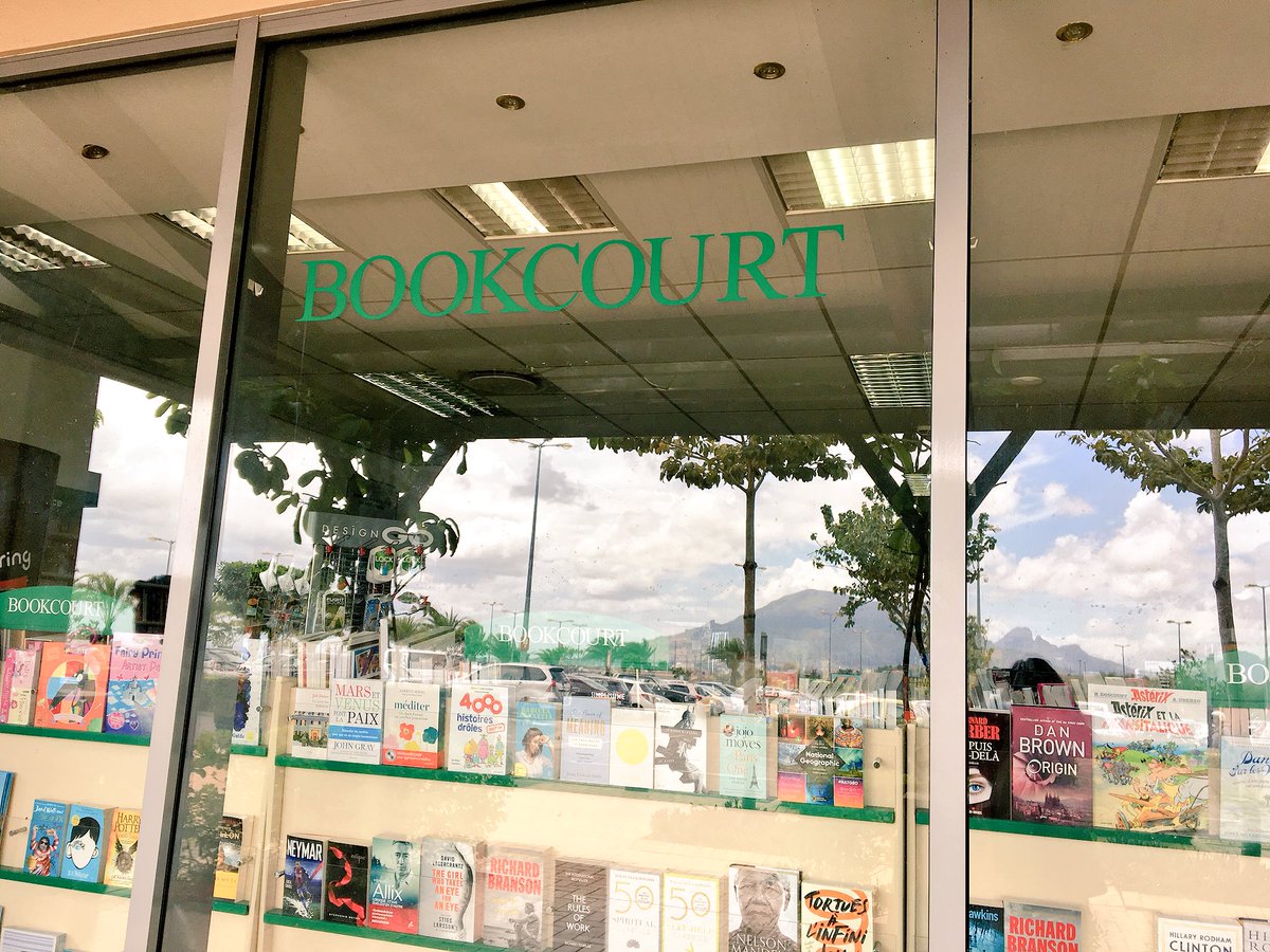 AnitaBacha's tweet photo. Looking for the perfect Xmas gift 🎁 for a bookworm?
Find #soulpoetry #poetrybook #Bookcourt #Bagatelle #Mauritius to quench the #appetite of a #bookworm #bookworms #readers #ReadersFavorite #POEMS #poetrycommunity #poetry https://t.co/sYSqPXeJiK