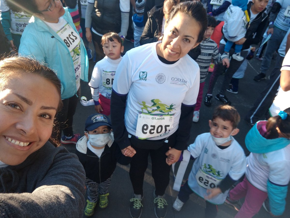 correkukis's tweet photo. Lo acepto Soy una sonsacadora. #YoElegiCorrer #CorrerenFamilia #CarreraIMSS #AcideRunners #ChecateCuidateMuevete #HappyKika #TheTimeOfMyLife #ForeverRevolution https://t.co/0T5jzCiaC9