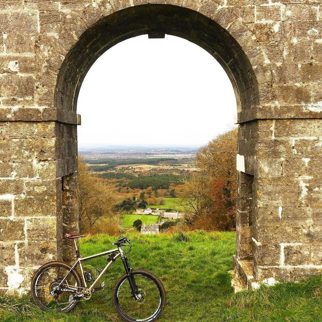 B4Bstore's tweet photo. RT @B4Bstore: RT @BikeDibley: A lovely solo ride around the Purbecks today. So lucky to reach these trails from my house.
...
#mountainbike #ride #specialized #mtblife #lovebike #trekbikes #mtb #bicycle #roadbike #allmountain #enduromtb #bikepark #freeri… https://t.co/XOF78TiRGm