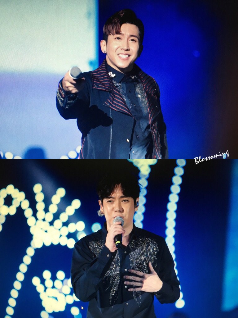 blossoming1121's tweet photo. 171126 플라이투더스카이 콘서트 <너의 계절> 
#Flytothesky #환희 #브라이언 #hwanhee #brian #플라이투더스카이 https://t.co/DcIYLu7Kim