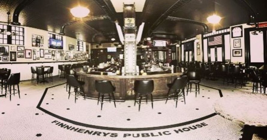 Do it in public. ✨ Wind down with Happy Hour, 3-7p. 📸: <a href="/keithjensen/">Keith M. Jensen</a>