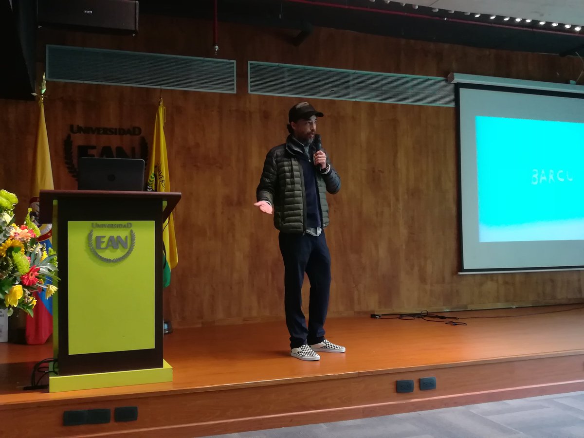 simposioixprime's tweet photo. "Todo esta en la mente" #ChristopherPascall
#IXprime #simposioIXprime @universidadean #economianaranja #EAN #conferencista https://t.co/qNNO5sAWPW