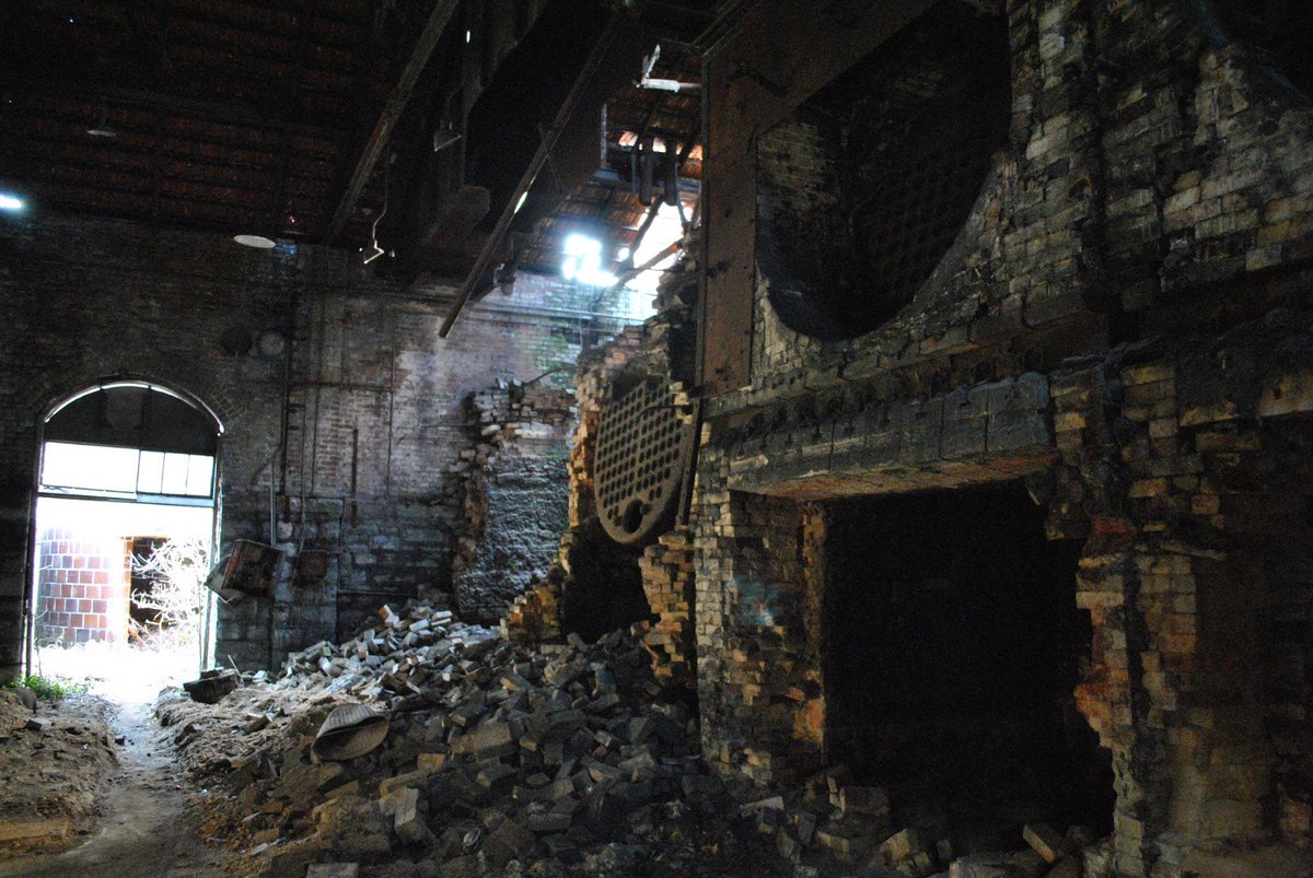 A look back at our boiler room, pre-renovation. Do you know what this building will house when doors open?
Book a Restoration Experience today: castleandkey.com/book-an-experi…
#CastleandKey