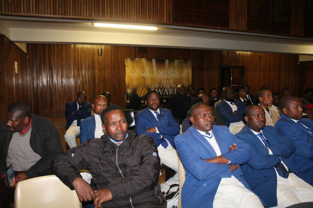 samenawards's tweet photo. Yesterday the South African Men of the Year Awards Team held a meeting with 500 men in a campaign leading up to the awards ceremony.

#TransformingSAMen https://t.co/F8zET1pmQP