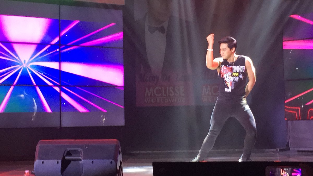 smnorthedsa's tweet photo. Our fave @hashtag_mccoydl moments! 😍 #McLisseLiveAtTheSkydome https://t.co/PWsGBd6Hx7