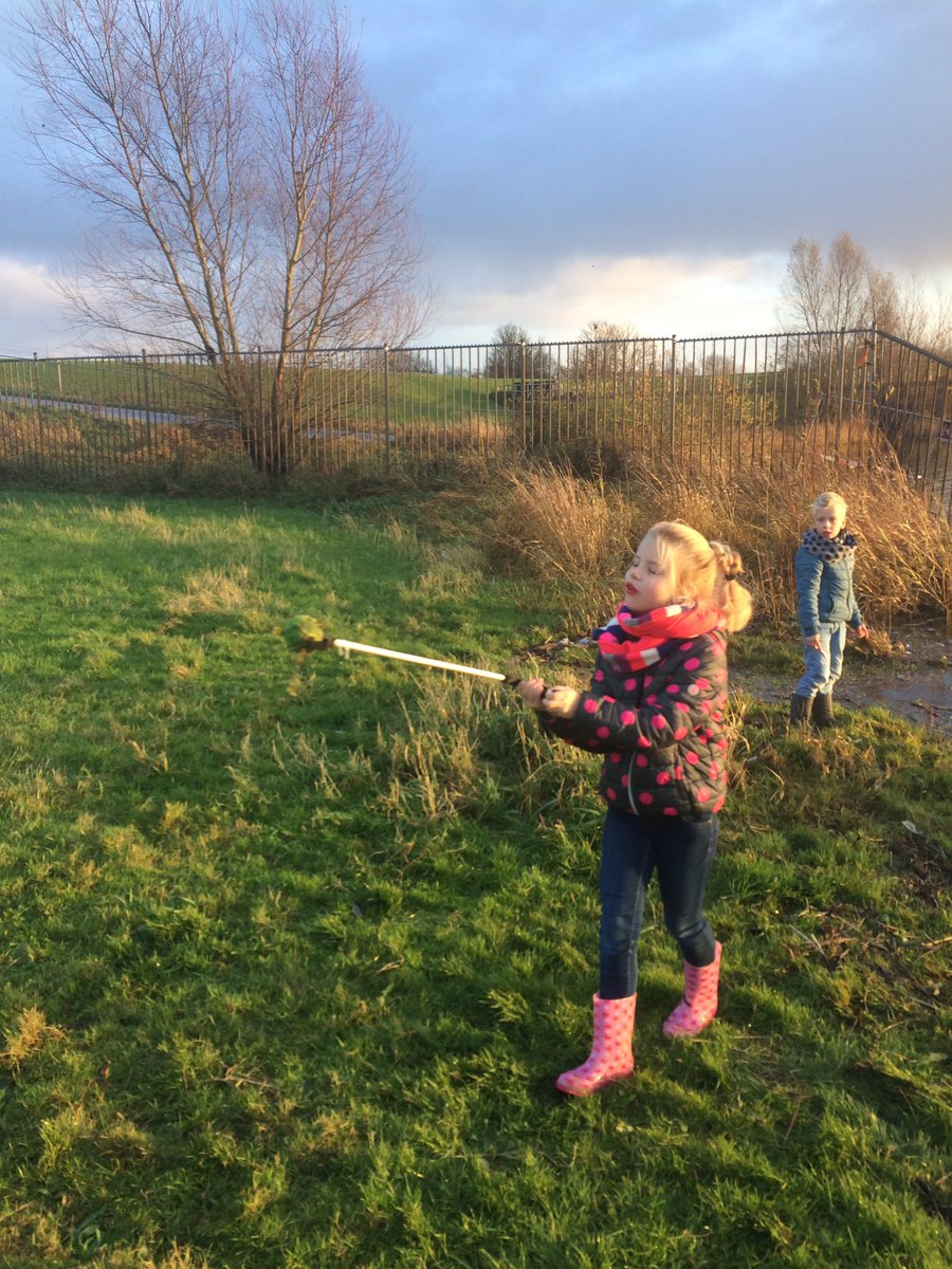 Zo de #ijssel is weer schoon😃. #allekleinebeetjeshelpen #plasticopruimen #zwollezuid