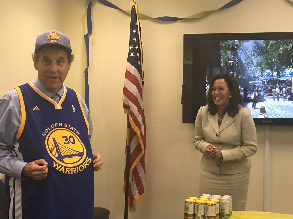 HuskyTracks11's tweet photo. Here’s my 2020 pick. @SenSherrodBrown + @KamalaHarris #BrownHarris https://t.co/gsiJaRRgWZ