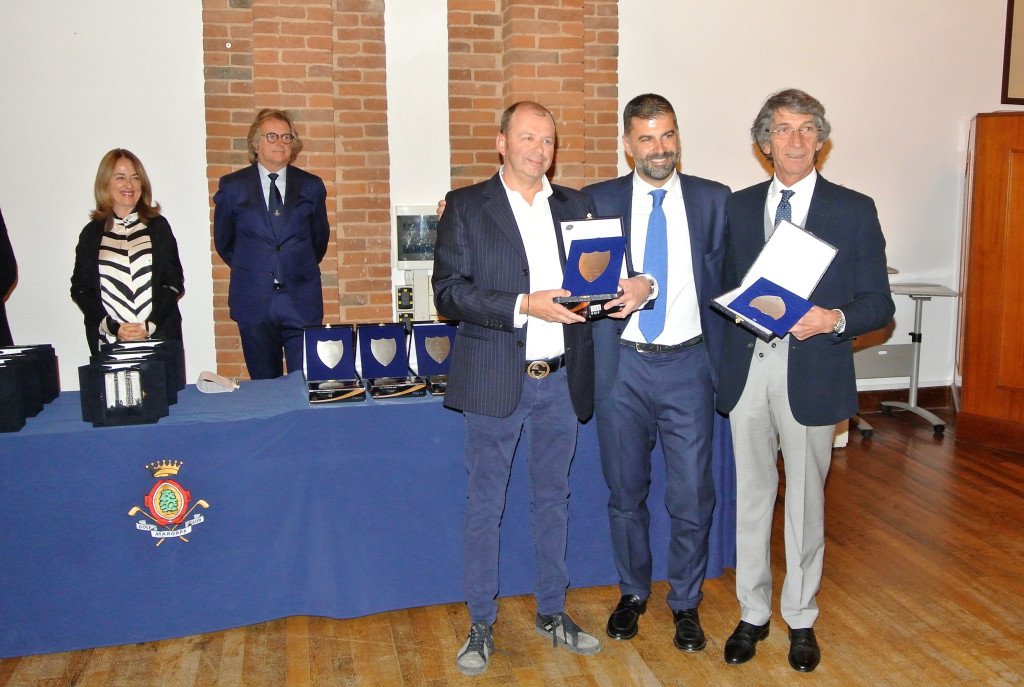 GolfClubMargara's tweet photo. Tempo di premiazioni di fine stagione (Score d’oro e Campionati Sociali Match Play) https://t.co/2ZZRU2We2l https://t.co/JyvS0Wa4ME