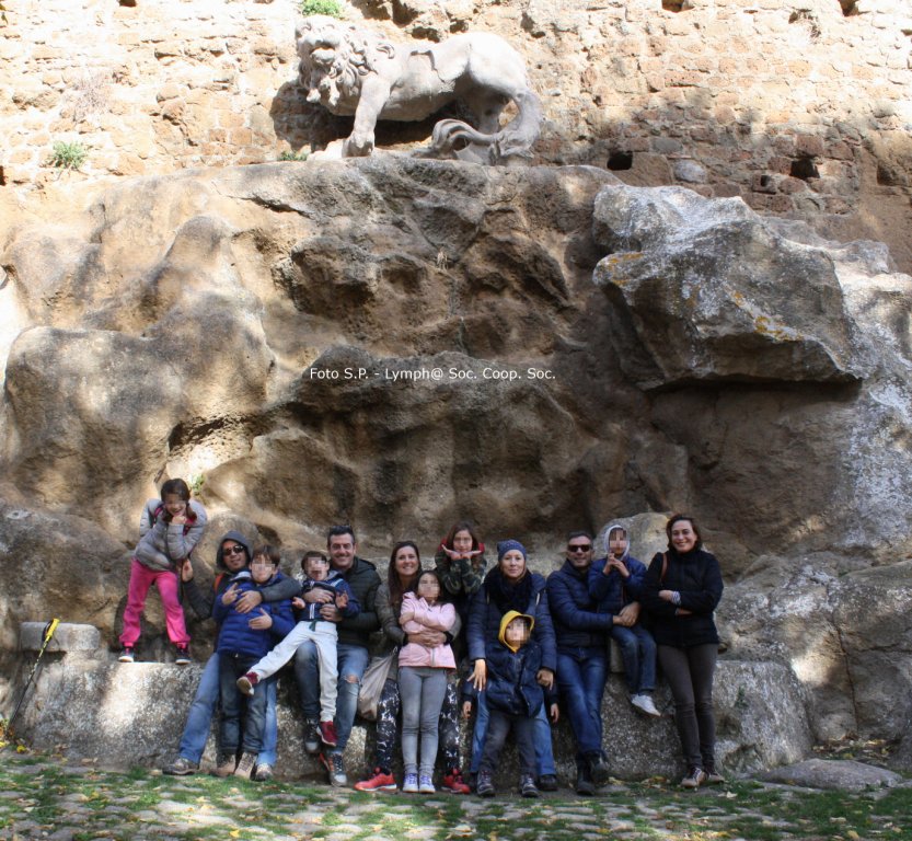 Lymphavitale's tweet photo. #Monterano: grazie a tutti i camminatori. E' stato un bel cinetrekking... arrivederci al prossimo anno per la terza edizione! #cinema #ladyhawke #marchesedelgrillo https://t.co/bqi6VY1s7r
