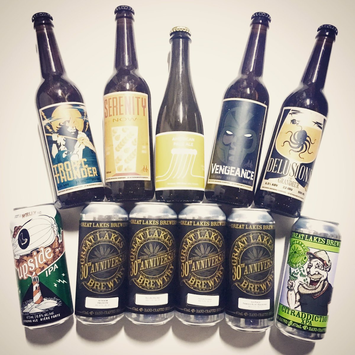 LostTrade's tweet photo. Amongst the craziness of our advent calendars... Here is what went out as a recent monthly 5 liter delivery.  5 different @greatlakesbeer 4 @brothersbrewingcompany , 1 @burdockbrewery and a @wellingtonbrewery .
.
#losttradecbc #craftbeeradventcalendar #supportlocal #ontcraftbeer https://t.co/JhnyEIABuI
