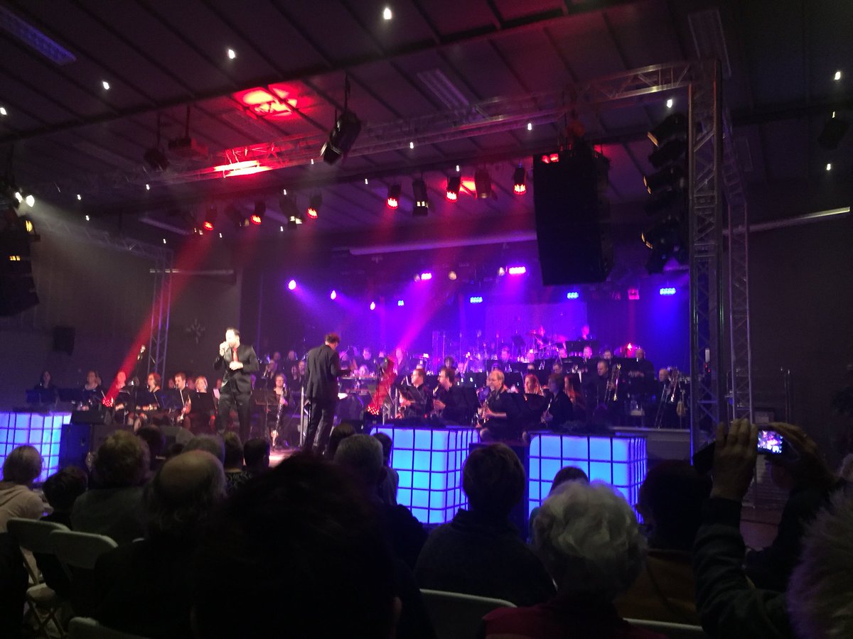 pm_ms's tweet photo. Vanmiddag op bezoek geweest in “gouden” Tref in Hapert. Mooi muziekspektakel IntoMusic. Hulde aan Kunst Adelt en Artiesten#Hapert https://t.co/KcI4yZYFAh
