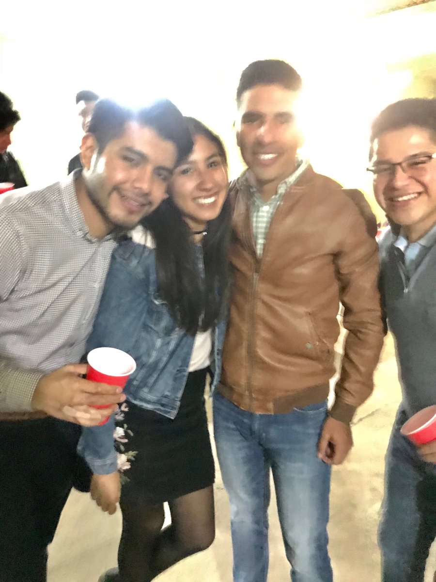 mon_miranda's tweet photo. Hubiera sido la roto perfecta 😐 #LosFav https://t.co/2rHlQGhVtu