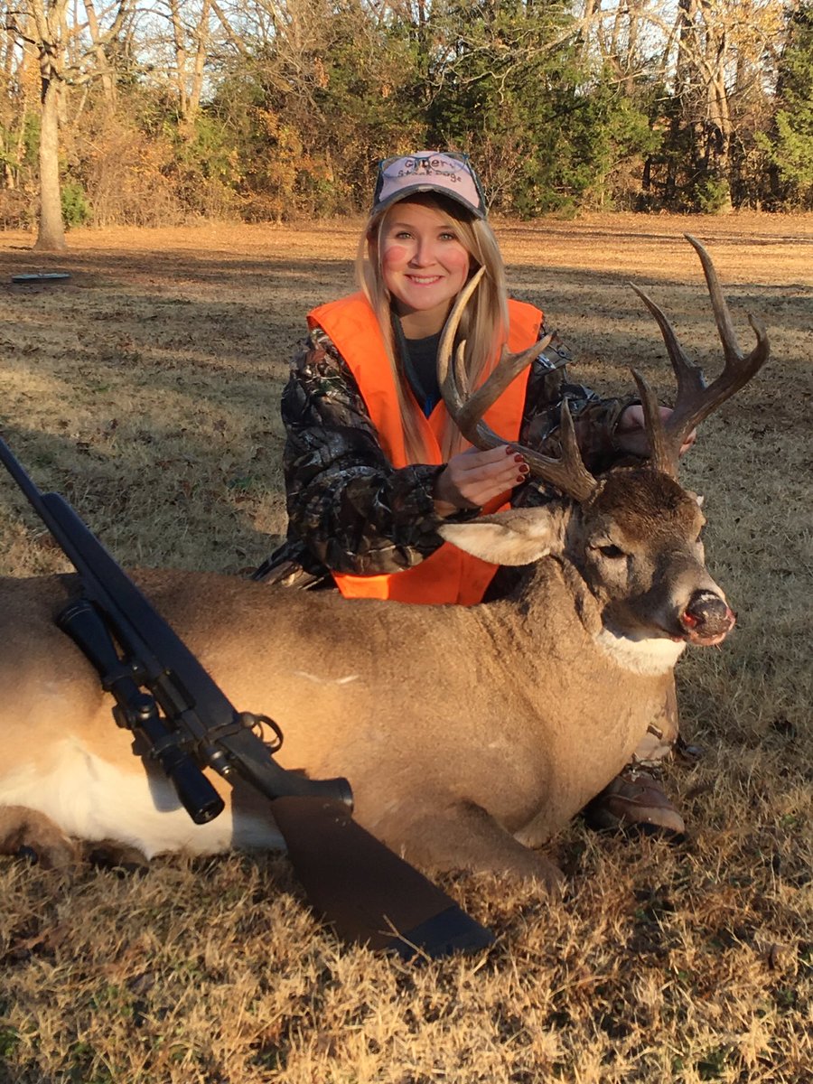 brittanyfaye30's tweet photo. Finally got my deer 🦌☺️ https://t.co/UMMNPer3Vp