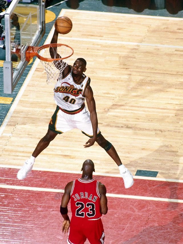 Happy 48th Birthday to Shawn Kemp!!   