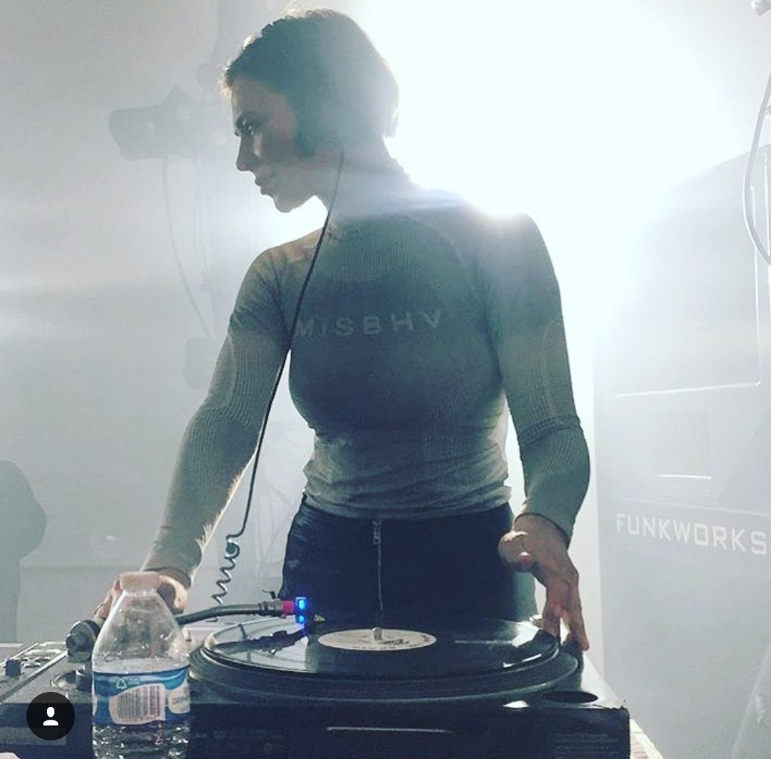 foursOnthefloor's tweet photo. Cannot wait to see her again next month https://t.co/vUPeduuB0d