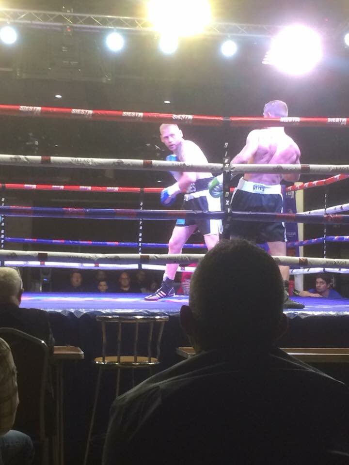 AssassinBoxing's tweet photo. Another top night for @SamJonesBoxer down on the south coast as he finished the year on a high making it 6 wins with just one defeat, as he heads into 2018 on the hunt for titles! https://t.co/CBDiwsM93l