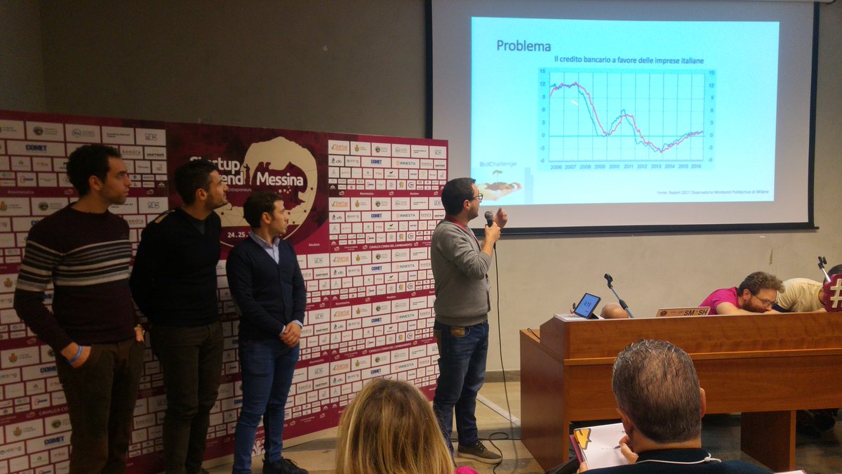 I primi a presentare la loro idea sobo i ragazzi di BidChallenge: la piattaforma dove idee ed investitori si incontrano. #swmessina #avaiava