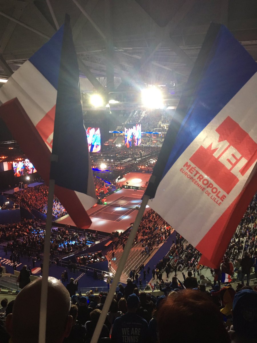 #CoupeDavis 2-2 "j'y crois encoooooorreeeee...." 🎼 #TousEnBleu