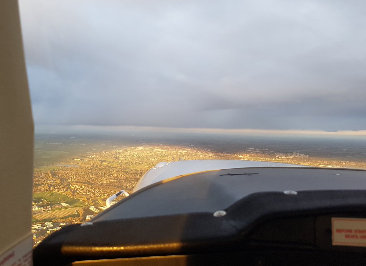 whoismilly's tweet photo. OH HEY GUESS WHO JUST FLEW A STUNT PLANE 🛩 I even did some loops! @RedLetterDaysUK https://t.co/GaPuuWWUQo