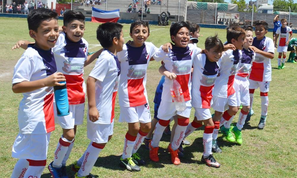 RadioComunicar's tweet photo. #Deportes| Bochas Sport Club ganó el título del Torneo Clausura en categoría Escuelita. https://t.co/0hk8Voe45Y