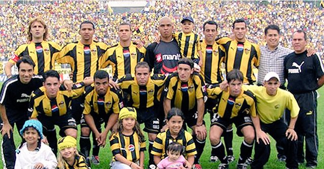 ManoloDavilaS's tweet photo. Las paradojas de la vida, cuando había menos chequera, existía mejor equipo...

#Equipazo https://t.co/I3Ro3hyMYr