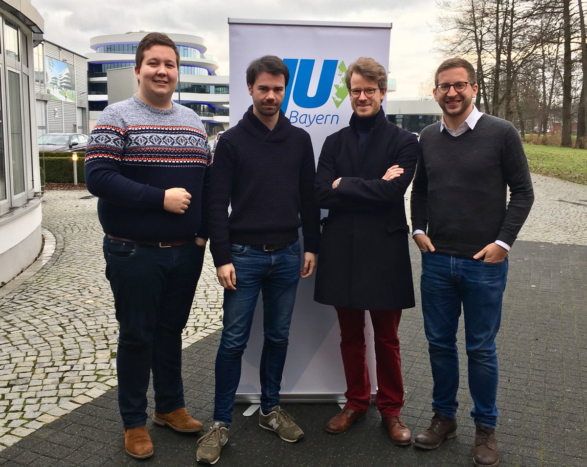 JURLP's tweet photo. Unser Team beim Deutschlandrat in Weiherhammer! @LP_Lang, @mpjanson, Steffen Funck & @MarianBracht. Den Antrag „GroKo nicht um jeden Preis“ findet ihr hier: https://t.co/i0cXC71zfF #dlr17 #groko https://t.co/5b3kEr64pM