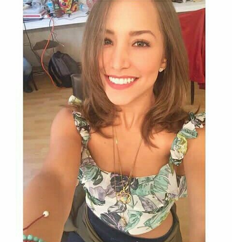 JessiDichWorld's tweet photo. ✨ Que tengan un lindo Domingo ✨ #JessiFans
•
•
•
💃😘😆💥🙌 https://t.co/IUGpMguiy1