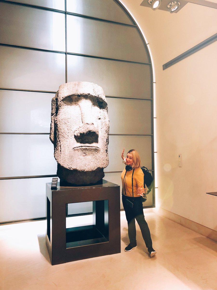 albaemery's tweet photo. Me encontré un #moai en el #museo ❤️ #Louvre #Paris https://t.co/qCrrq2gd9s