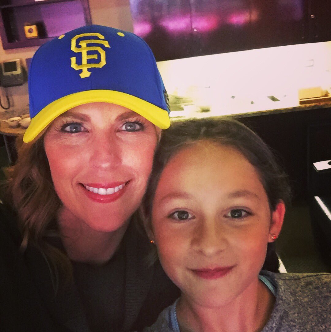 When <a href="/SFGiants/">SFGiants</a> and <a href="/warriors/">Golden State Warriors</a>  collide - cool caps are created!!