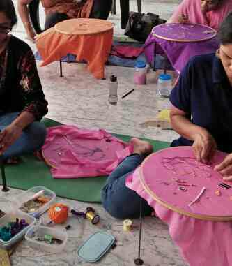 UmaRaaja's tweet photo. Aari maggam embroidery classes in velachery Trendy hobby classes pro..For more info visit... https://t.co/DA48thJI9l https://t.co/W2fv4AK3RG