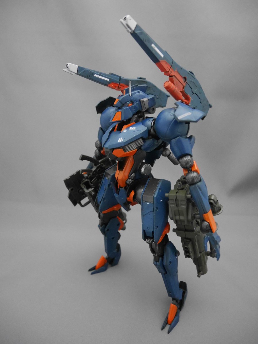 ツチノコ重工 妥協 フレームアームズ ネイビーアーミーズ 白虎 ネイビーアーミーズ仕様 完成 今回は 自分なりに調色していつも缶のネービーブルー再現し黒立ち上げ塗装を初めて行いました オレンジもまるさんからアドバイスを頂きネイビーに似合う