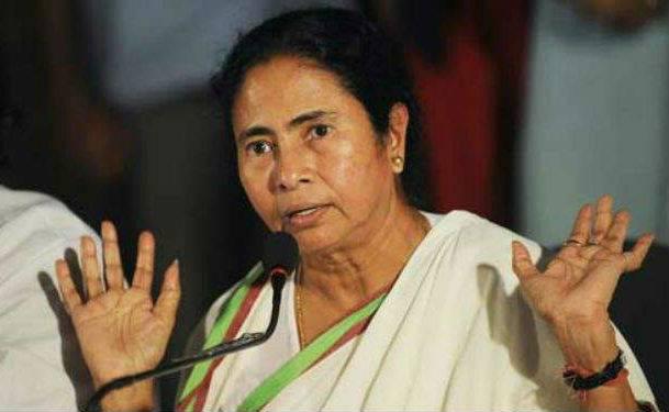timesofindia's tweet photo. Padmavati row: BJP neta threatens CM @MamataOfficial with nose-chop https://t.co/XAVFHw7bDl via @TOICitiesNews https://t.co/K92iwG48Ng