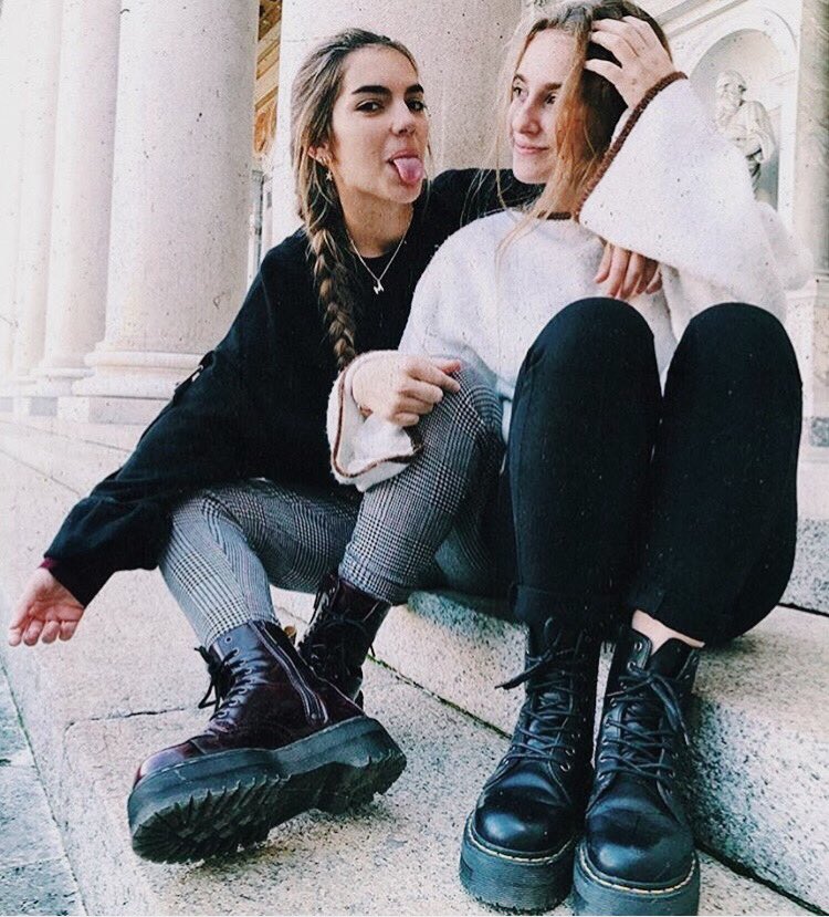 closetbcn's tweet photo. The Martens are always a good decision 🤙🏽 #inspiration #sunday #FelizDomingo #moda #fashion #fashionblogger https://t.co/RR7QEVWqzM