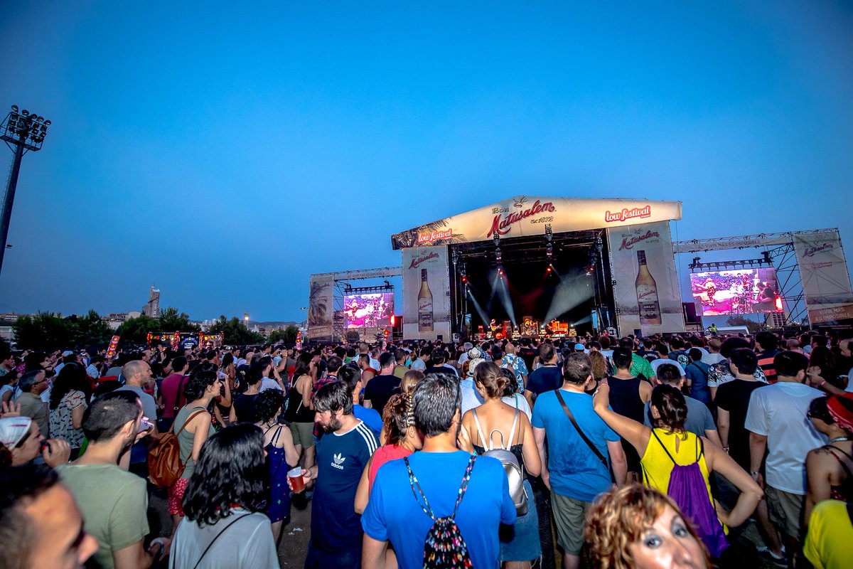 Cuando cae la tarde en el Escenario @ronmatusalem_es y estamos en pleno concierto... ¡NOS ENCANTA! j.mp/abonoslow