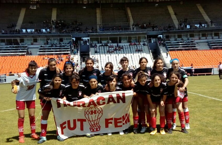 quemerodelsurok's tweet photo. #FutbolFemenino
Liga de Desarrollo Conmebol- Tercera ronda
Sub 14
En Mar del Plata
LAS GLOBITAS A LA SEMIFINAL
#Huracán 1 #Affeba 0
Finalmente el gol fue convertido por Belinda Anriquez. EL Globo entre los cuatros mejores del país. https://t.co/xgU2IWEH2P