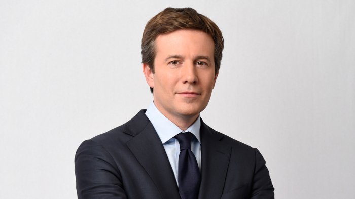 TV_Trax's tweet photo. Jeff Glor’s Run on ‘CBS Evening News’ to Start December 4 https://t.co/dzVtGlXYiU https://t.co/lNGtgiUHSV