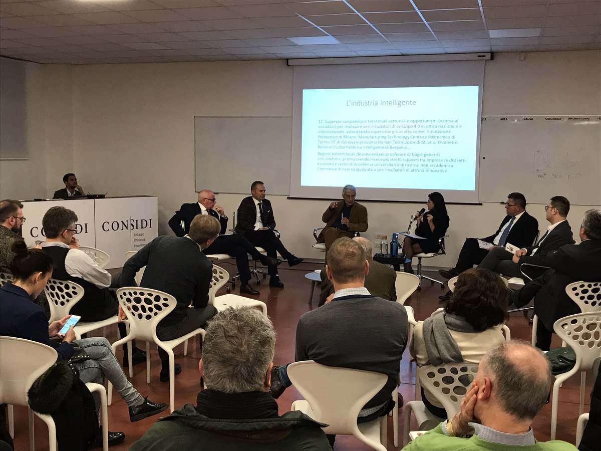 CONSIDIofficial's tweet photo. Luciano Miotto di Imesa: il tema della formazione è drammatico, oggi facciamo fatica a trovare ingegneri per le nostre imprese #OpenFactory17 https://t.co/RbDP1LoKdb