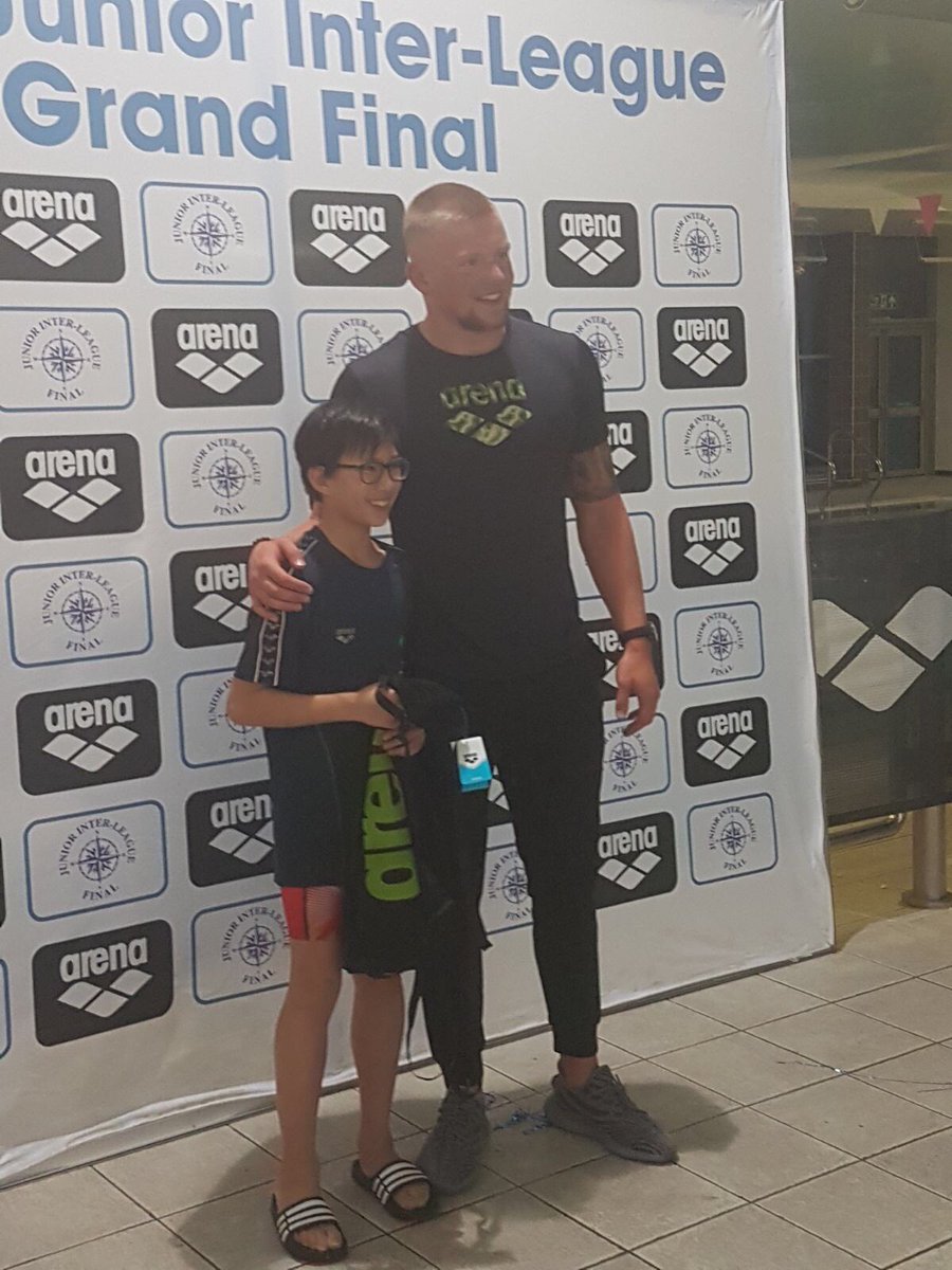 camdenswimming's tweet image. Nic Finch receives his award for best 11 year old from @AdamPeaty @juninterleague 👏🙌