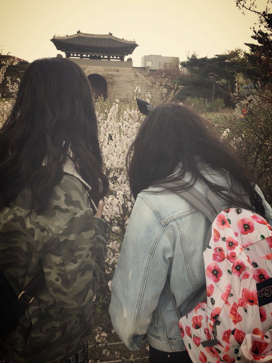 BieberBride's tweet photo. Take me back to Korea 😭 https://t.co/tYkTrPTq4a