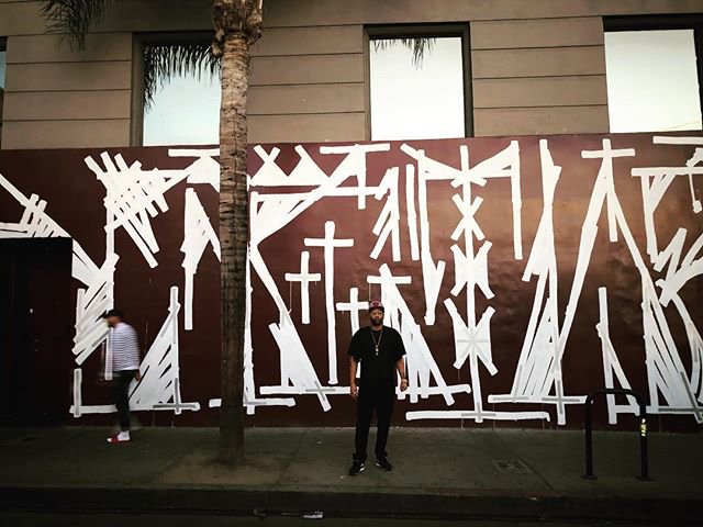 Cruising the BLVDS w MomDukes patrolling the Blocks. #RETNA x #MARGRAVES x #MOMDUKES : @retna
