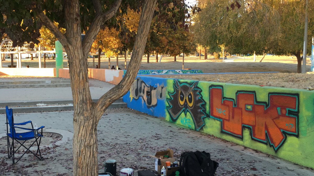LuckeOne1's tweet photo. Yesterday's paint session with DazeOne Arts / Madblock @ seccombe park in San Bernardino #luckeone #streetart #graffiti #hiphop #710c #seccombe #SB #LA #IE https://t.co/VF9UPR8uos