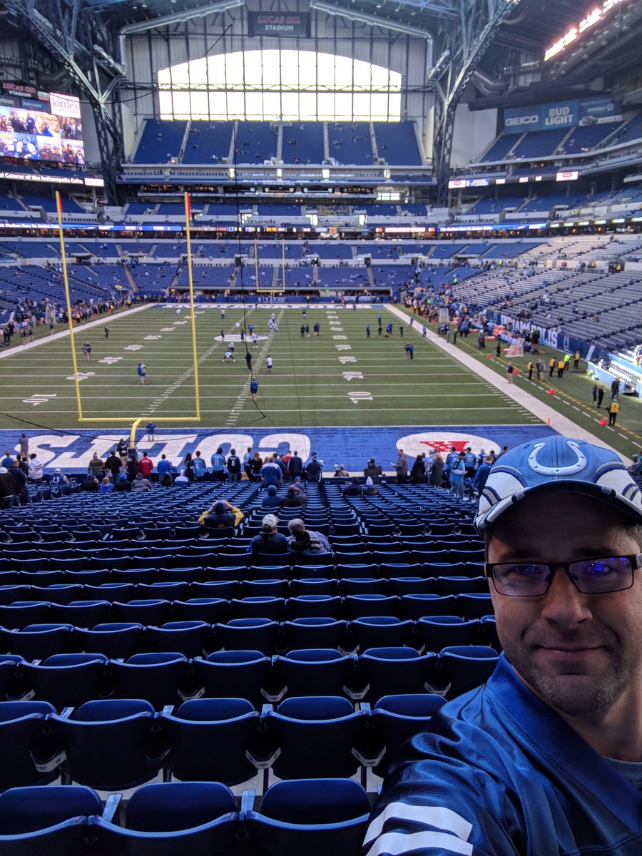 PreachinPete's tweet photo. First regular season NFL game. I'm a bit early. π. #IndvTen https://t.co/uAaaaepEdn
