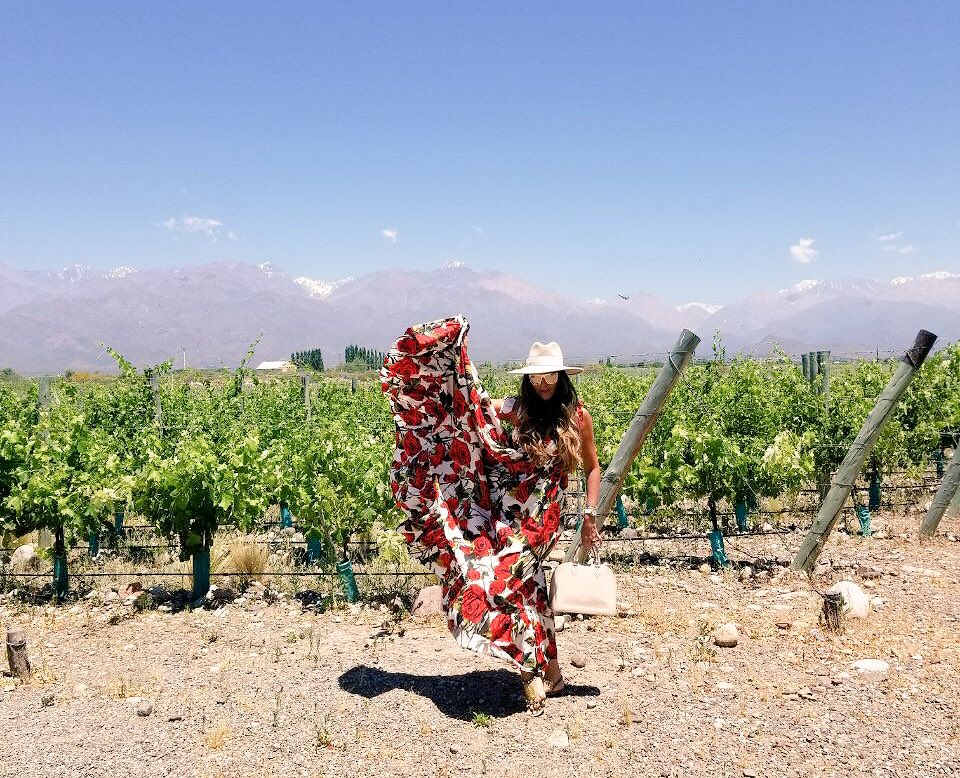silkeymundial's tweet photo. Bellisima nuestra embajadora @loly_anto en el Valle de Tunuyan 😍 gracias Mendoza por esta postal! https://t.co/QJUZ8UzCsj