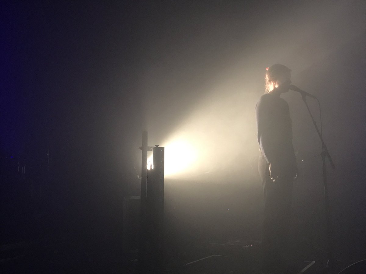 ClowesLeon's tweet photo. Now That’s What I Call Music. #hcmf2017 ends on a high with a complete contrast: @samamidon and Nikel: Alexander Schubert. Both dazzling experiences. @HCMFUK https://t.co/QR5O4irOrZ