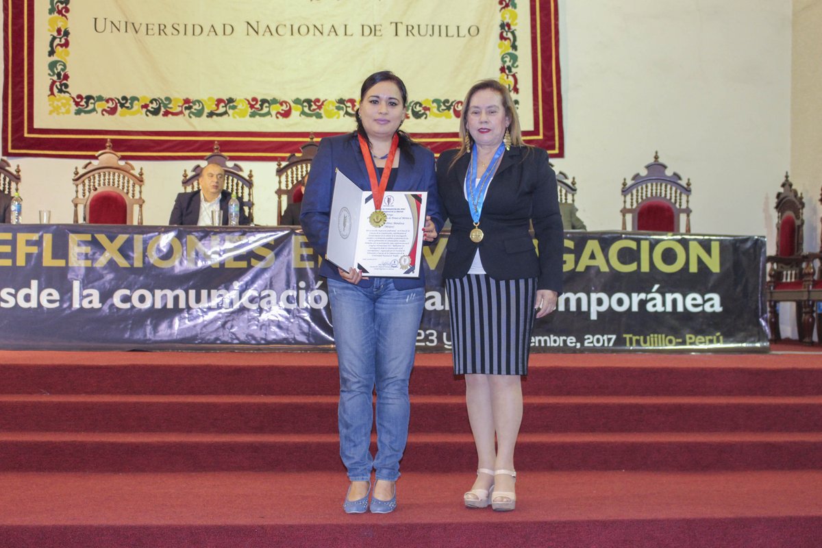 untcomtrujillo's tweet photo. RECONOCIMIENTO ESPECIAL A NUESTROS CONFERENCISTAS INTERNACIONALES #UNTCom https://t.co/0pj44kPfVl
