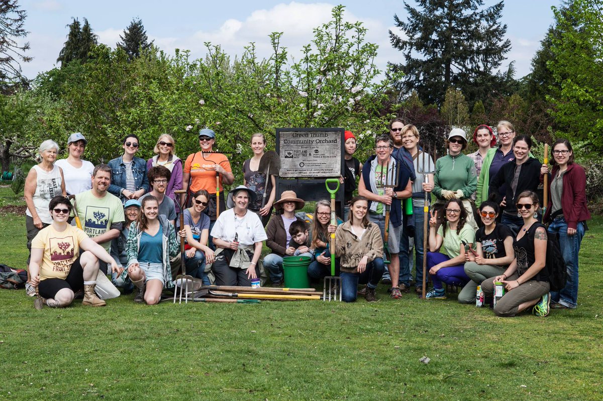 Meet your neighbors, build #community, care for urban fruit trees. Volunteer in a community orchard! Visit portlandfruit.org to learn more about our community orchards program and email info@portlandfruit.org to get involved in 2018. ow.ly/a3zV30gP7bR