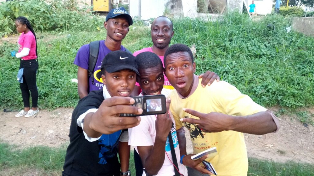IntellectoGhana's tweet photo. Lyk seriously, a welfie with a yam?? Hehehe, just for Intellecto'18. Eiii
#IntellectoHashtagAwards
#IntellectoAt25 https://t.co/rpyPQwHUg9