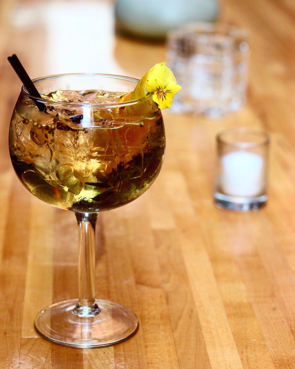 barabajosea's tweet photo. We are closed today gin lovers but you can come drink with us Wednesday to Saturday from 4pm to 2am. Come get boozy with us while you can. https://t.co/XpG8IGkyfx