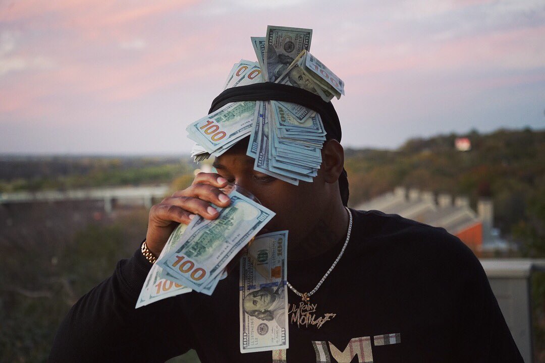 LilRonnyMothaF's tweet photo. Allow me To Humbly Say “ Fuck U “ 🖕🏾 https://t.co/Jg67t9HJXU